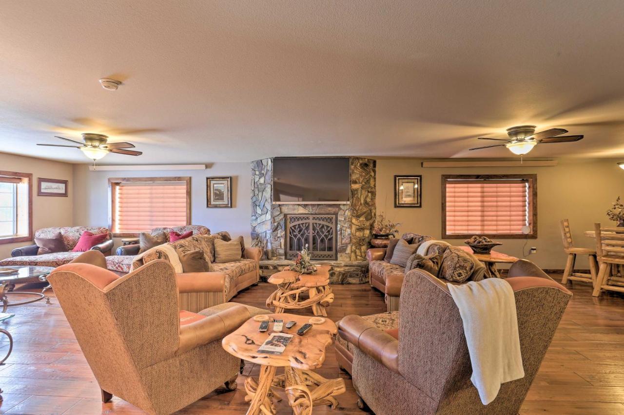 Modern Deadwood Apt With Mountain Views And Grill! Exterior photo